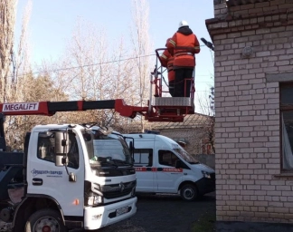 В Чаплынке восстановили уличное освещение на подстанции скорой помощи