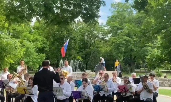 В День России в Геническе состоялся праздничный концерт