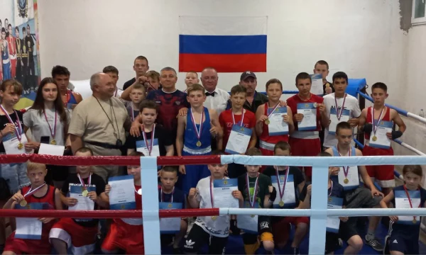 В Новотроицке прошел открытый турнир по боксу