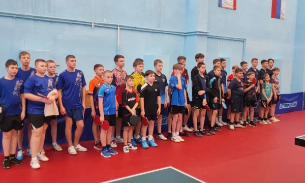Команда по настольному теннису «Таврия Юг» приняла участие в турнире «Крымские каникулы».
