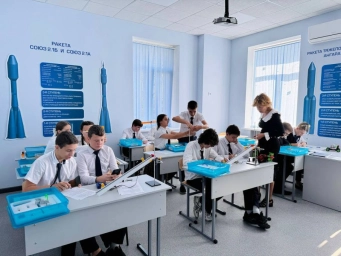 Школьников из новых регионов подготовят к работе в «Роскосмосе»