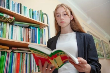 В школы воссоединенных регионов страны направлено 10 млн экземпляров российских учебников, пособий и литературы  В школы воссоединенных регионов страны направлено 10 млн экземпляров российских учебников, пособий и литературы