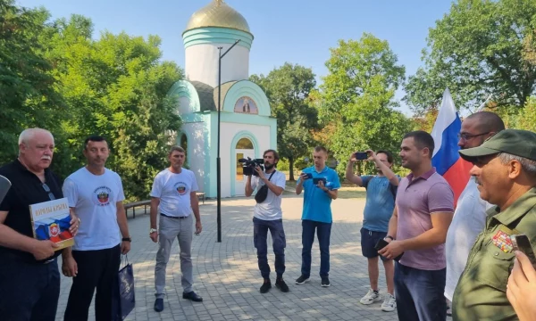 Участники автопробега «Азовский путь» посетили Геническ