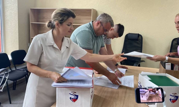 Представители «Единой России» подали документы для участия в выборах