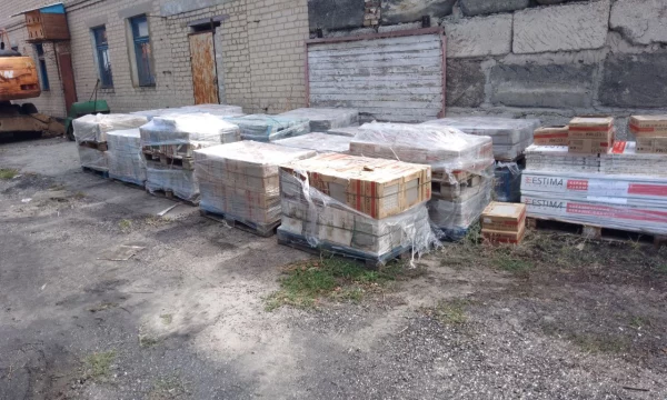 Силами МЧС около 20 тонн плитки было доставлено в Генический район