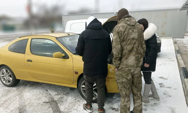 Росгвардейцы пришли на помощь автоледи в Херсонской области