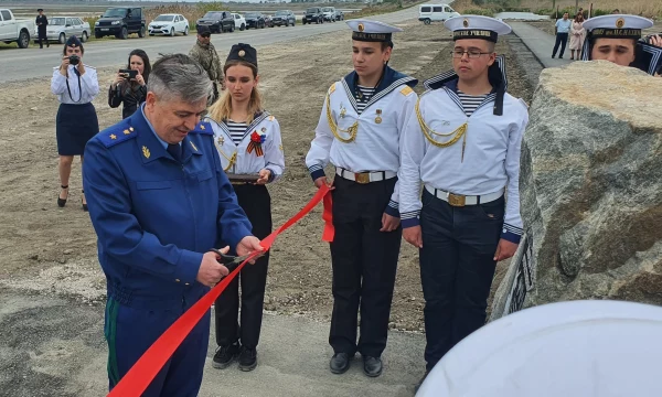 В Геническе состоялось торжественное открытие «Аллеи Памяти», посвященной 80-летию Великой Победы в Отечественной войне