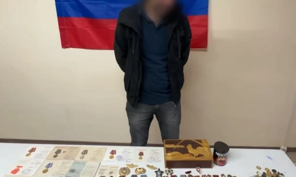 Житель Голопристанского округа предстанет перед судом по обвинению в краже из частного дома и хищении наград ветерана ВОВ