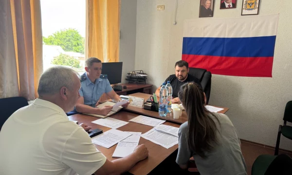 Прокурор Скадовского района провел выездной прием граждан, проживающих в отдаленных населенных пунктах Голопристанского муниципального округа