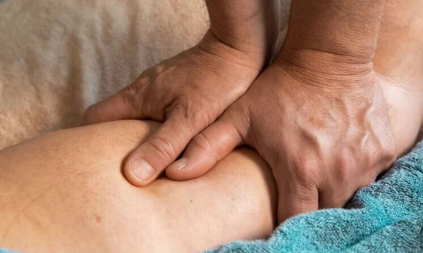 Генический медколледж обучает ветеранов СВО специальности &laquo;Лечебный массаж&raquo;