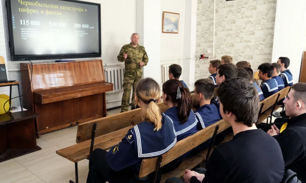 В Херсонской области росгвардейцы рассказали школьникам о чернобыльской катастрофе