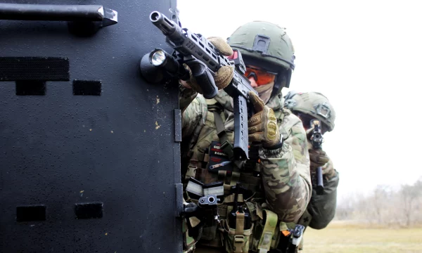 В Херсонской области при силовой поддержке спецназа Росгвардии задержаны подозреваемые в убийстве В Херсонской области при силовой поддержке спецназа Росгвардии задержаны подозреваемые в убийстве