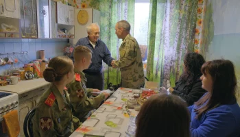 Росгвардейцы навестили семью героев специальной военной операции в Херсонской области