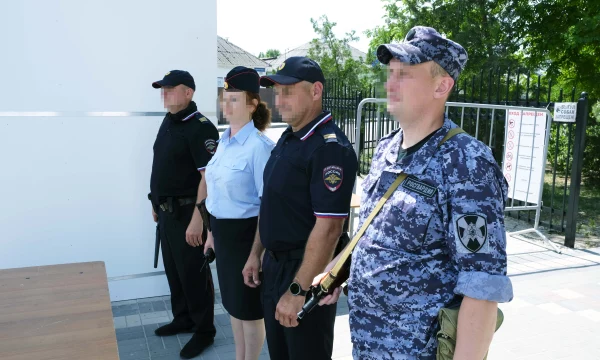 Безопасность празднования Дня России обеспечили росгвардейцы в Херсонской области