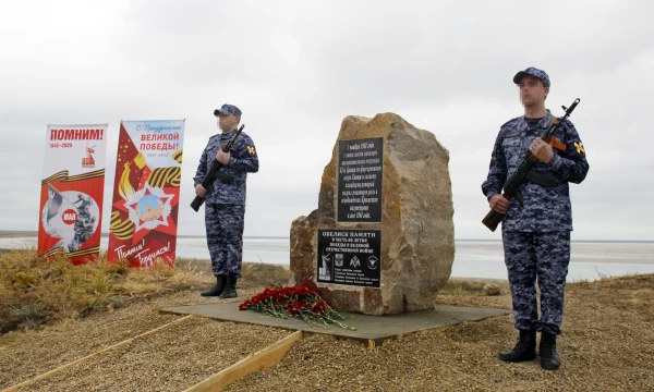 В Херсонской области росгвардейцы приняли участие в торжественном открытии мемориала