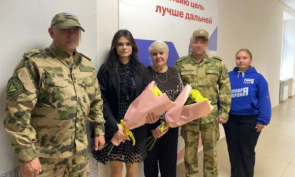 Росгвардейцы поздравили педагогов Херсонской области с Днём учителя