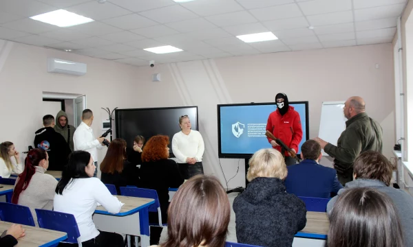 В Херсонском техническом университете росгвардейцы приняли участие в учебно-методическом занятии по антитеррористической защищенности